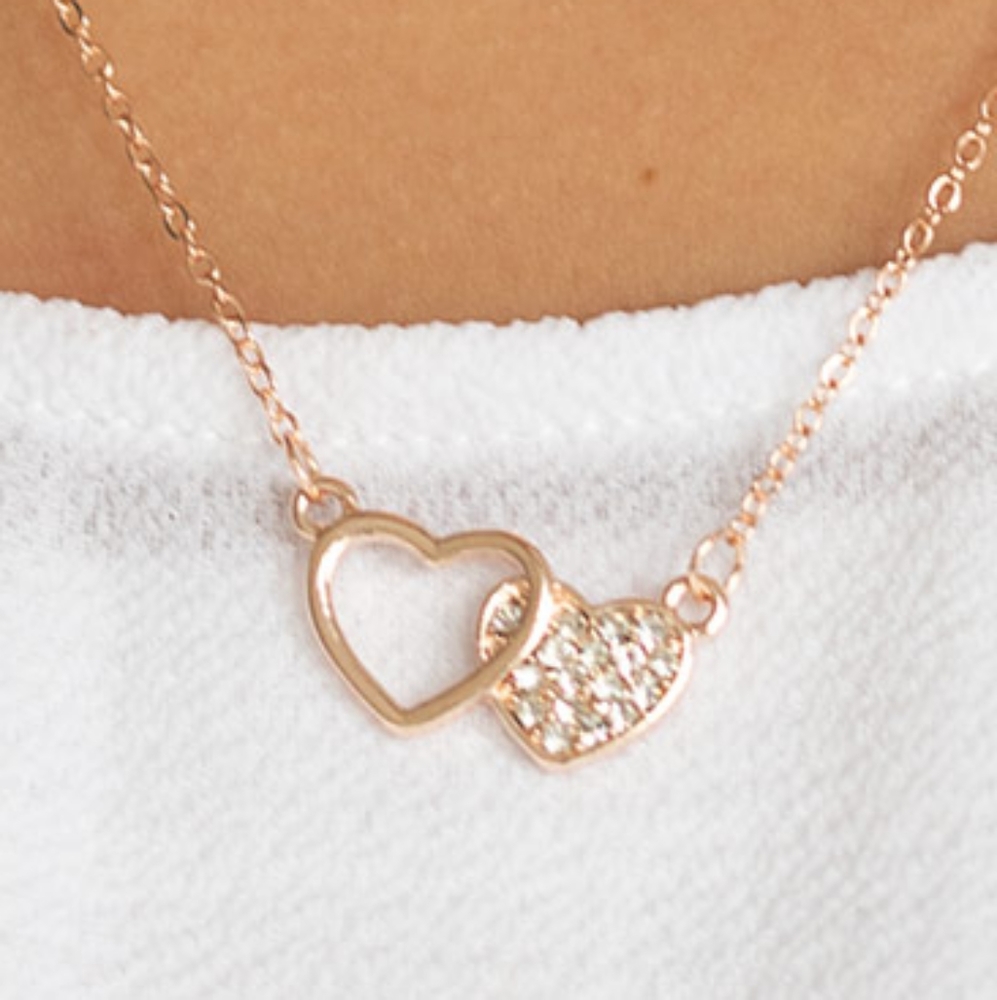 "Charming Couple" -Rose Gold Double Heart Necklace